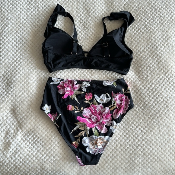 CUPSHE Women's High Waisted Floral Bikini Swimsuit Large - Picture 2 of 2